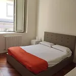 La Casa Di Megaride